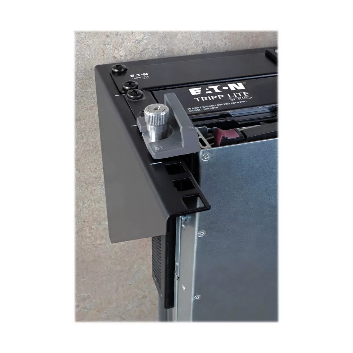 Rack de pared de 4U SmartRack para Instalación de los equipos en vertical SRWALLBRKT4U - Imagen 3