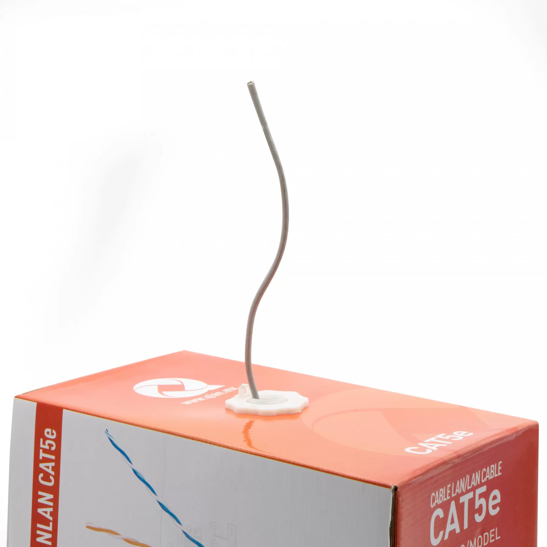 Bobina de Cable UTP QIAN QHR-CAT5E DIANLAN, CAT5E, AZUL, 24 AWG INTERIOR - Imagen 7