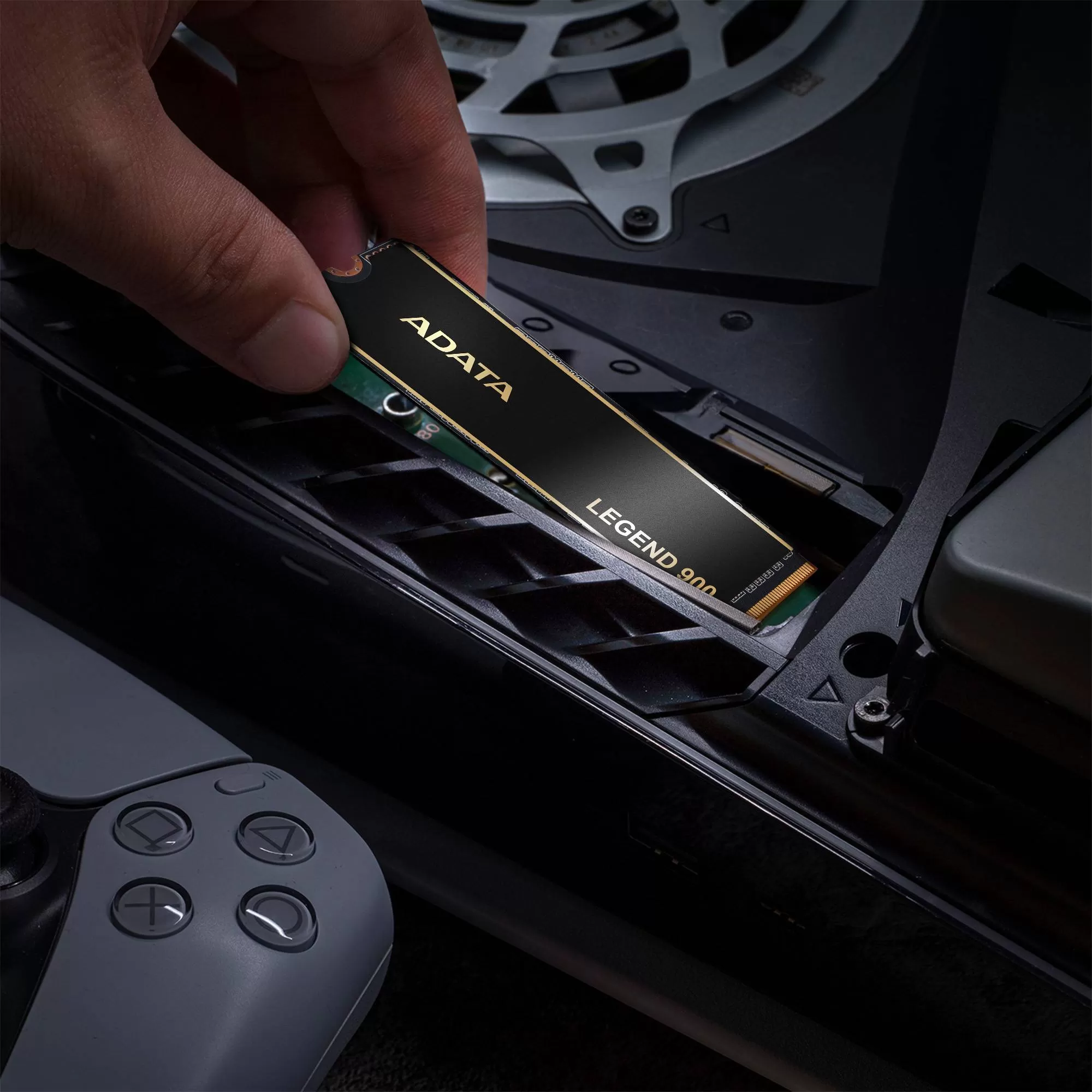 Unidad de Estado Sólido ADATA LEGEND 900 512GB PCIe Gen4x4 M.2 2280, Con disipador de aluminio. SLEG-900-512GCS - Imagen 4
