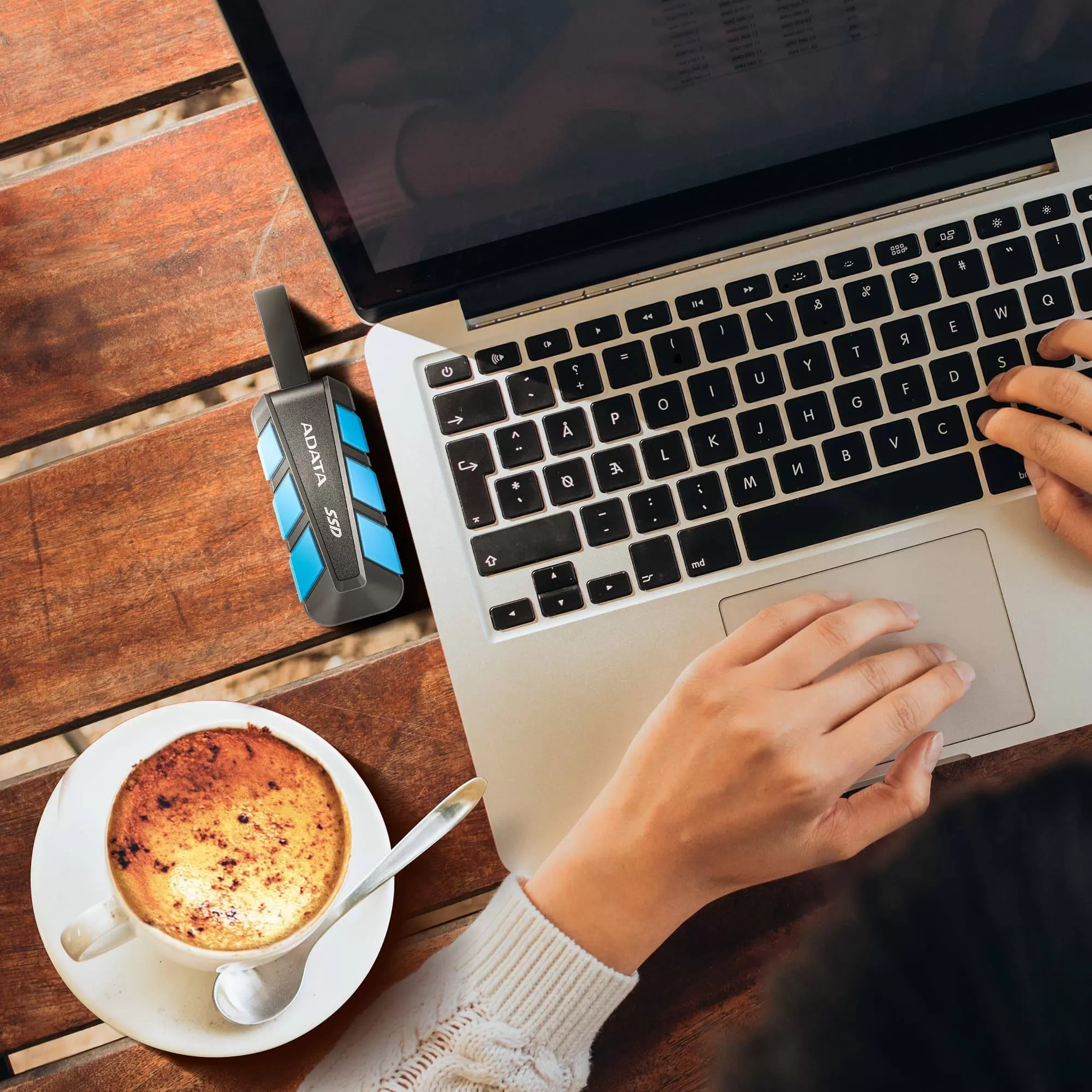 SSD EXT. ADATA 2TB SC740-2000G-CBU - Imagen 4