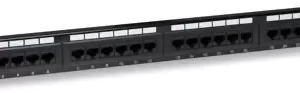 513555 Panel de Parcheo Cat5e 24 ptos 1U; Compatible con herramientas de ponchado,soporta cable trenzado sólido y multifilar de calibres 22 y 26 AWG